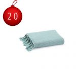 20 décembre under the canopy plaid christmas