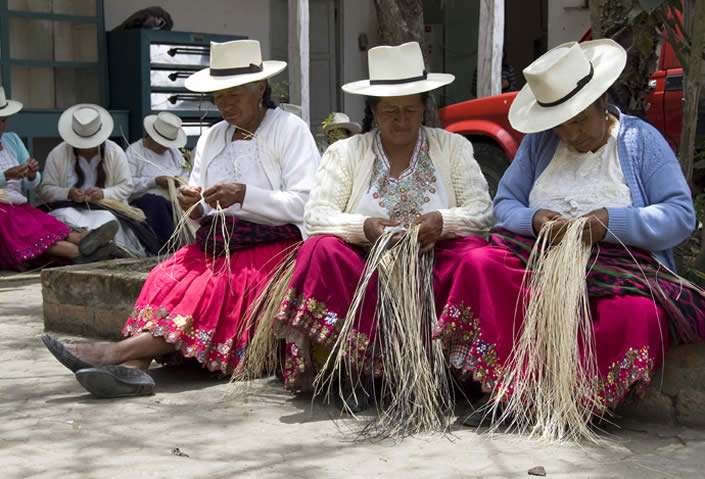 Women Panama Hat Weavers Pachacuti Fair Trade Fair Fashion